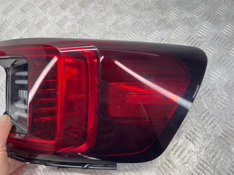 Стоп / ліхтар зовнішній 31108943 Polestar 2