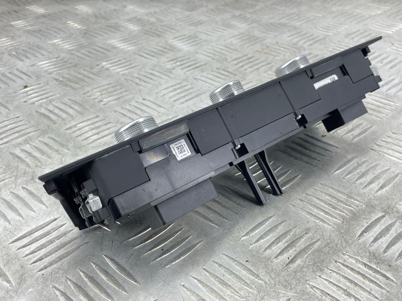 Панель управления климат-контролем 4G0820043BP Audi A6