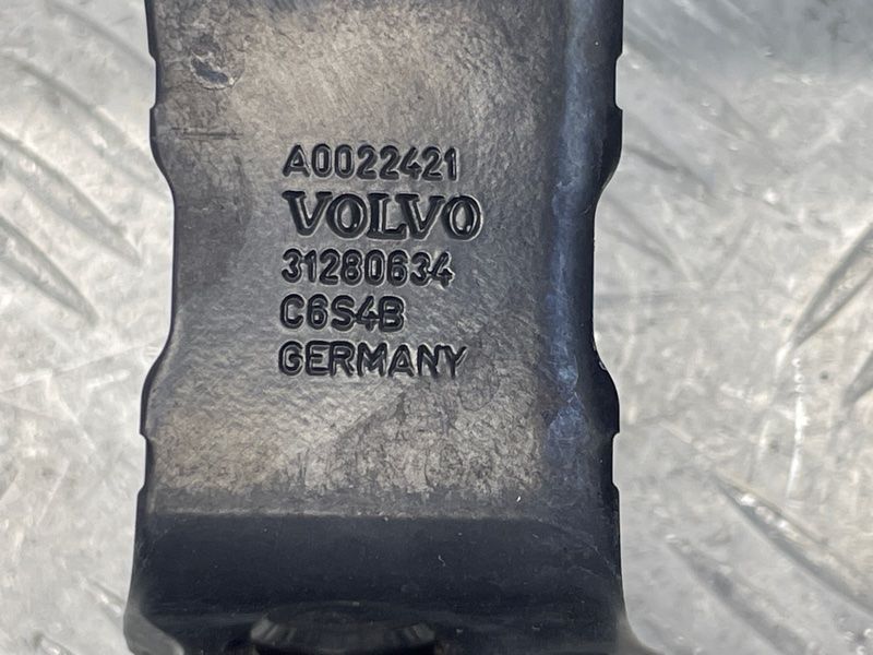 Кронштейн Volvo XC60