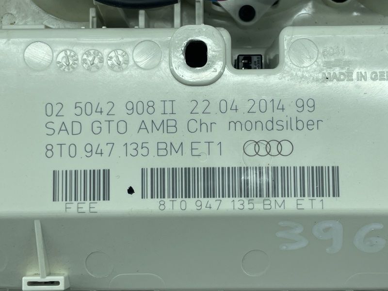 Плафон освітлення салону 8T0947908BM Audi Q5