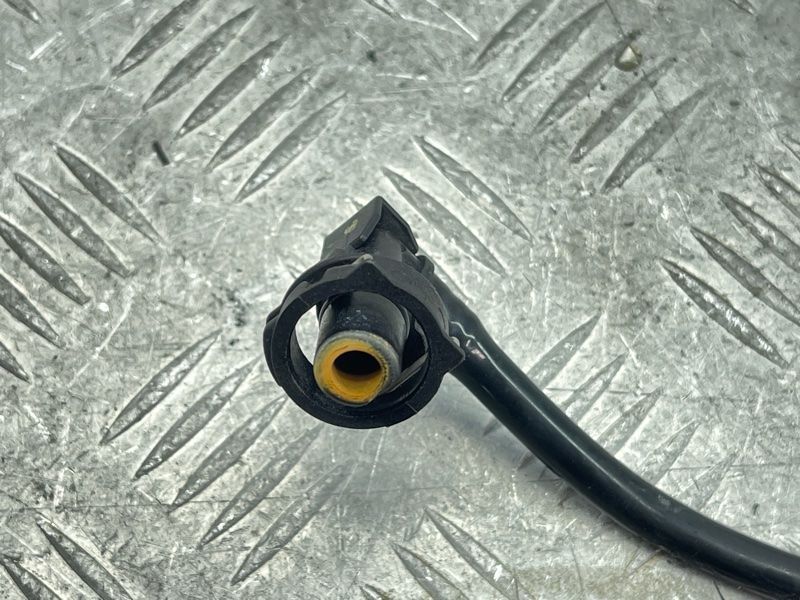 Патрубок системи охолодження 4M0121081AQ Audi Q7