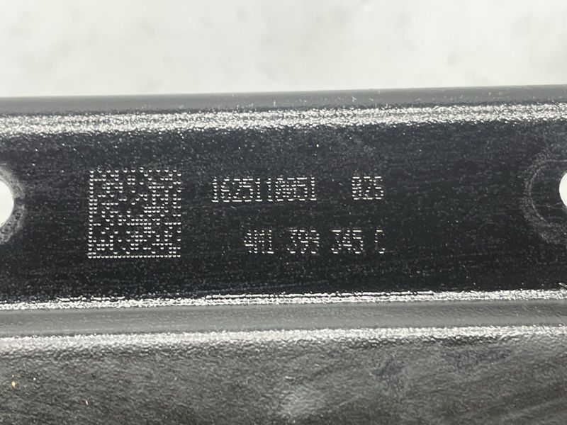 Розпірка підрамника 4M1399345C Audi Q7