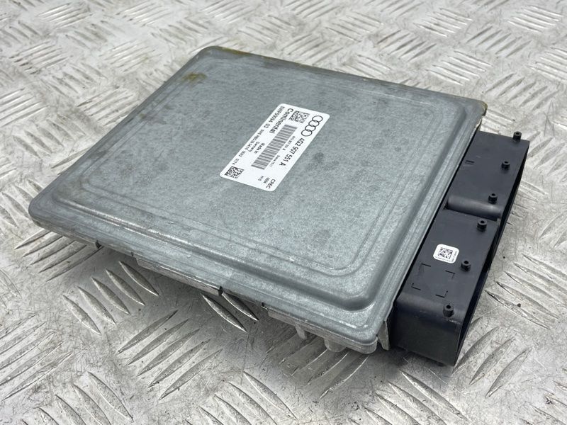 Блок керування двигуном 4G2907551A Audi A6