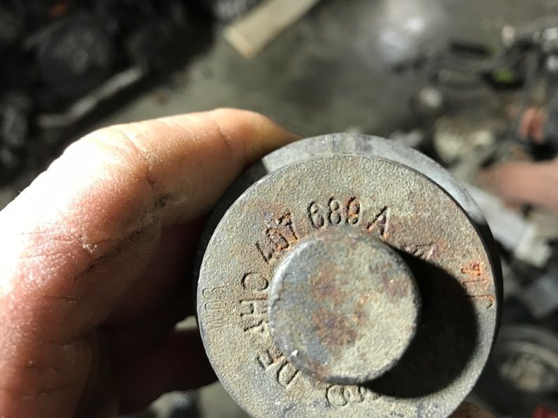 Кульова опора 4H0407689A Audi S8