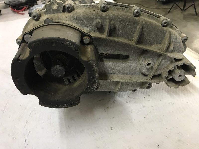 Роздаткова коробка 0BU341010Q Audi Q7