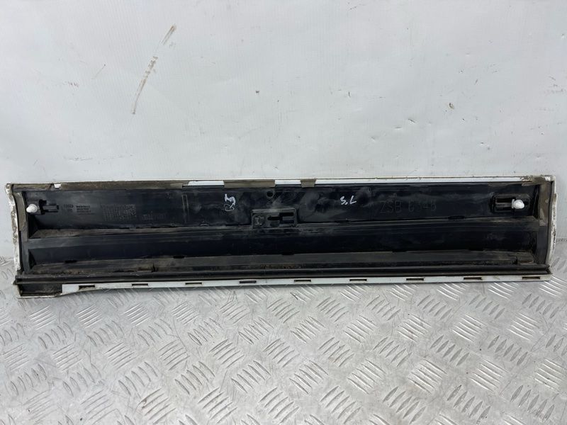 Накладка дверей 8R0853969B Audi Q5