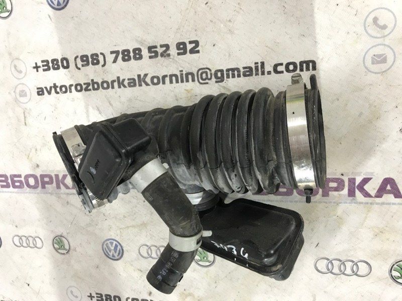 Патрубок воздушного фильтра 165764GB0B Infiniti Q50