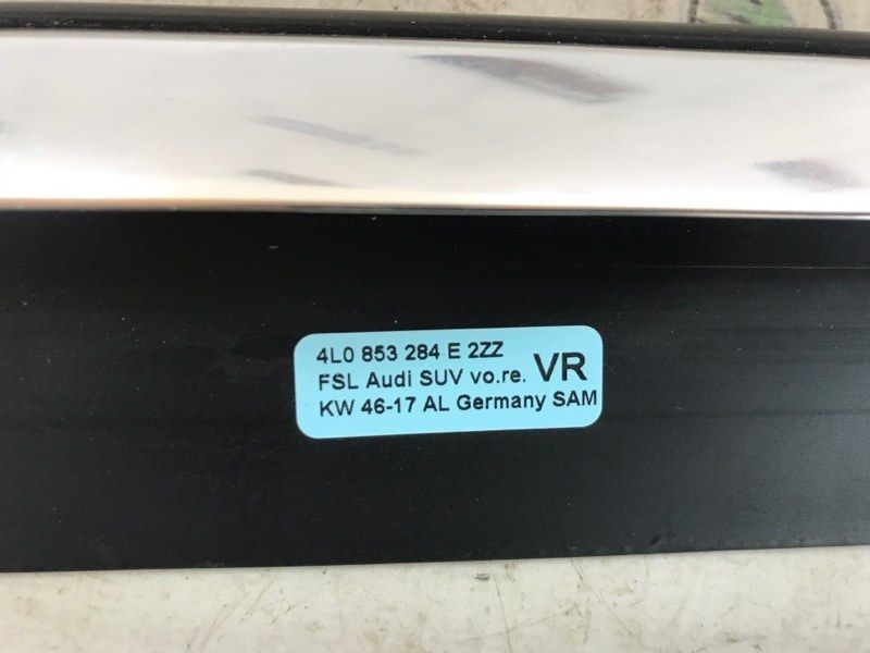 Молдинг дверей хром 4L0853283A Audi Q7