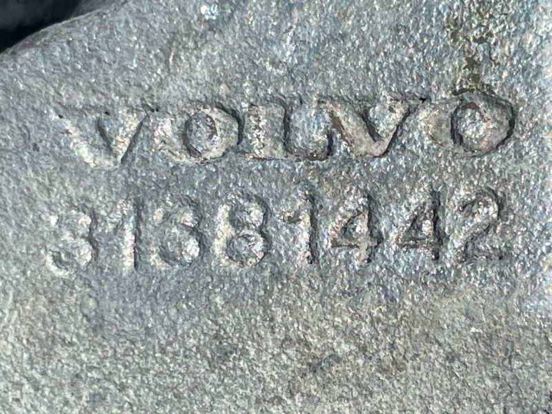 Супорт гальмівний 31381442 Volvo XC90