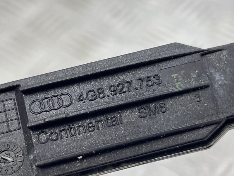 Ручка дверей зовнішня 4G8927753 Audi A4 Allroad