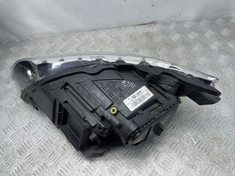 Фара ксенон правая 4L0941030AK Audi Q7 Audi Q7