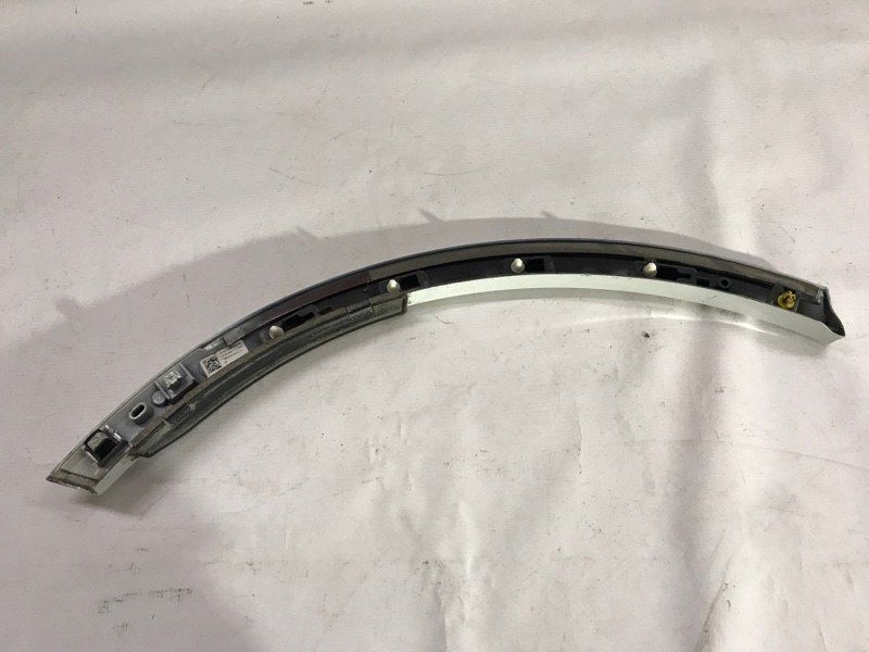 Розширювач / накладка арки крила 4M0853817E Audi Q7
