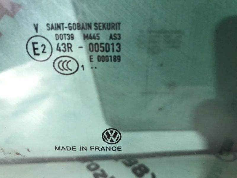 Скло дверей 43R005013 Volkswagen Touareg