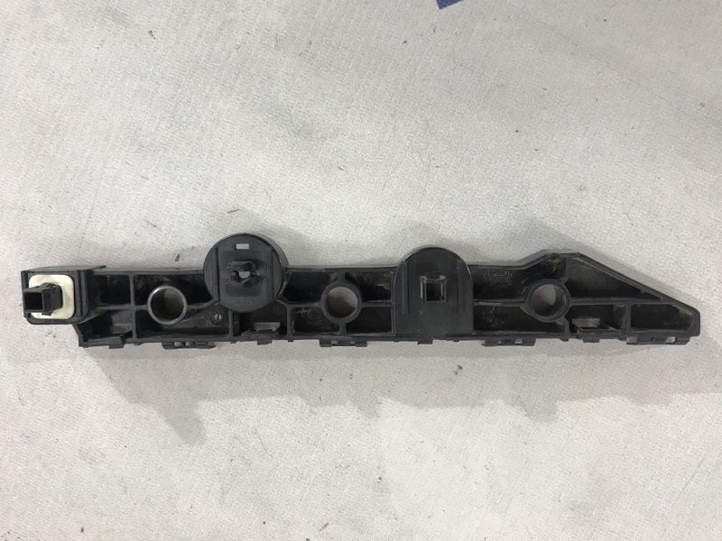 Кронштейн заднего бампера нижний 852204GA0A Infiniti Q50