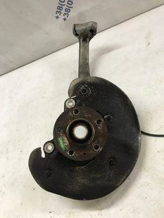 Поворотный кулак / Цапфа 4G0407242C Audi S4
