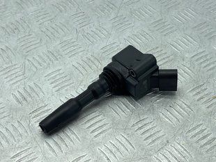 Катушка зажигания 04E905110M Volkswagen Jetta