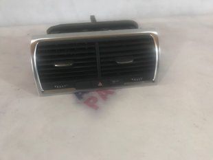 Дефлектор воздуховода центральный 4L0820951P3Q7 Audi Q7