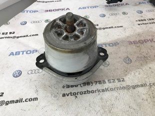 Опора / Подушка двигателя 7L8199131A Audi Q7