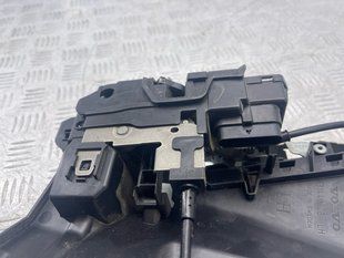 Замок передней двери 31349894 Volvo XC60