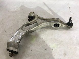 Рычаг поперечный передний нижний 7P0407151C Volkswagen Touareg