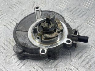 Вакуумный насос 06E145100Q Audi Q7