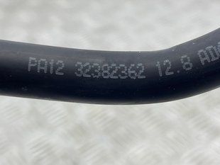 Трубопровід системи охолодження 32382362 Volvo XC90