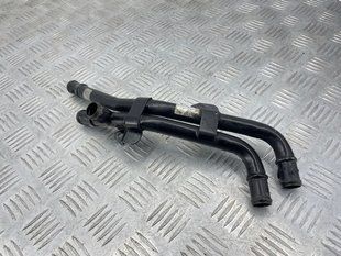 Трубопровід системи охолодження 7P0121070AC Volkswagen Touareg