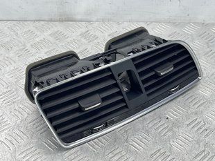 Дефлектор воздуховода Audi Q3