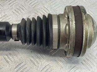 Полуось 3Q0407272C Volkswagen Tiguan