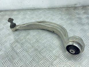 Рычаг передней подвески поперечный нижний 80A407694F Audi A6