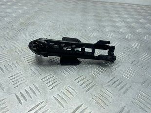 Кронштейн, кріплення рамка, тримач 8T8857833 Audi A6