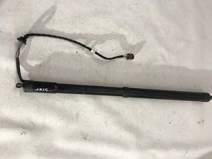 Привідний блок кришки багажника 7P6827851CIIT Volkswagen Touareg