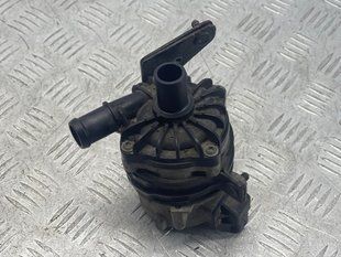Помпа водяная Audi A6