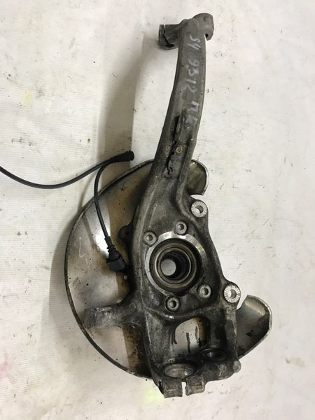 Поворотний кулак / цапфа 4G0407242C Audi S4