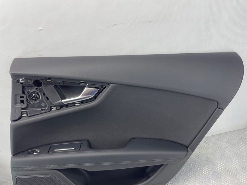 Обшивка дверей Audi A7