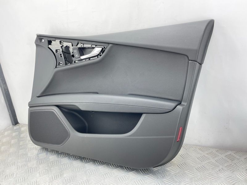 Обшивка дверей 4G8867106 Audi A7