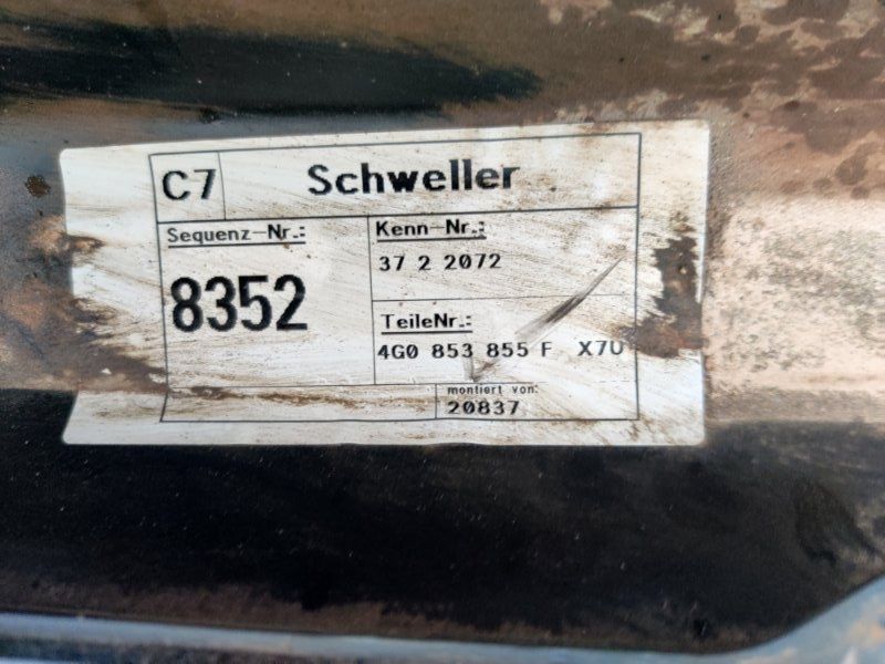 Порог 4G0853855F Audi A6