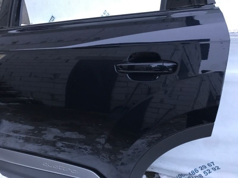 Дверь 4M0833051E Audi Q7
