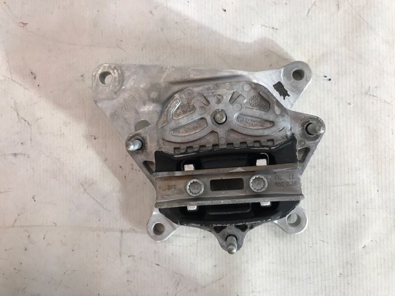 Опора / Подушка КП 8W0399156AT Audi Q7