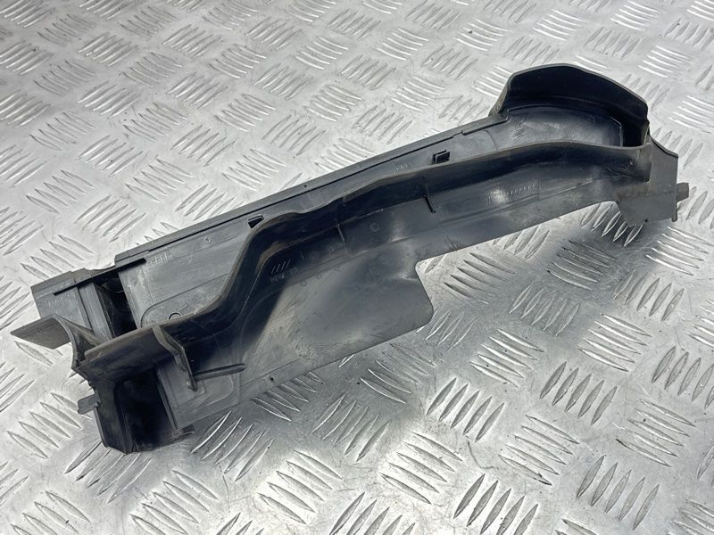 Ущільнювач крила 4M0821169B Audi Q7