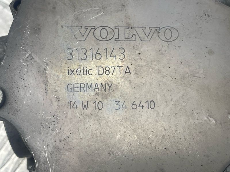 Вакуумний насос Volvo XC60