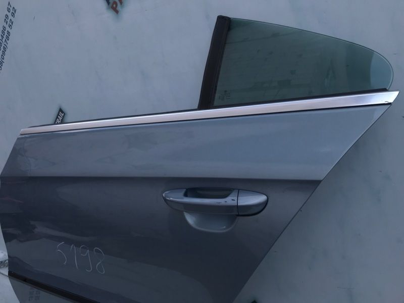 Дверь 3C8833055E Volkswagen CC