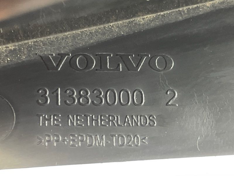 Форсунка омивача фар 31383000 Volvo XC60