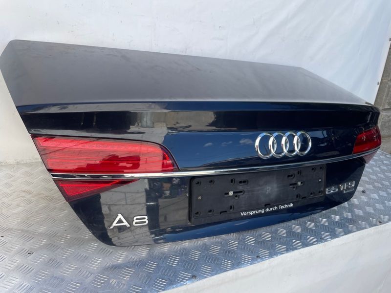 Крышка багажника 4H0827023L Audi A8