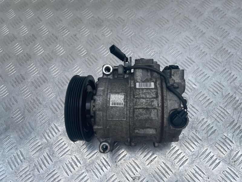 Компресор кондиціонера 4E0260805AR Audi Q7