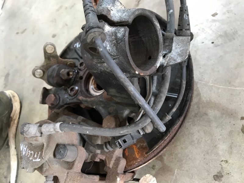 Поворотний кулак / цапфа 1K0407256AA Volkswagen Tiguan