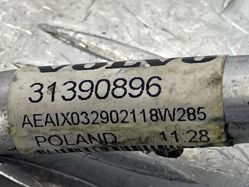 Трубка кондиціонера 31390896 Volvo XC90