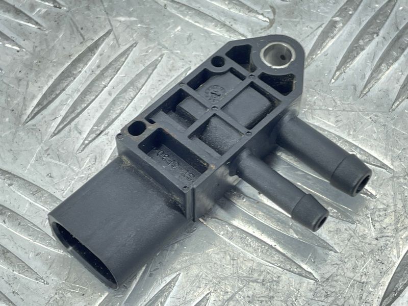 Датчик тиску вихлопних газів 059906051A Volkswagen Touareg