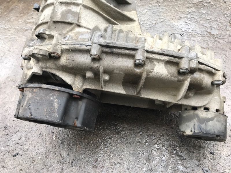 Роздаткова коробка Volkswagen Touareg