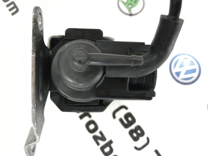 Датчик 059906627R Volkswagen Touareg